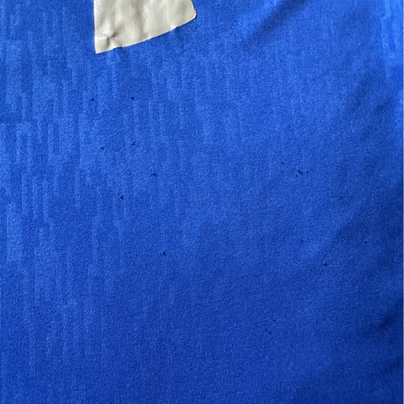 Boy’s Under Armour T-shirt - Picture 3 of 6